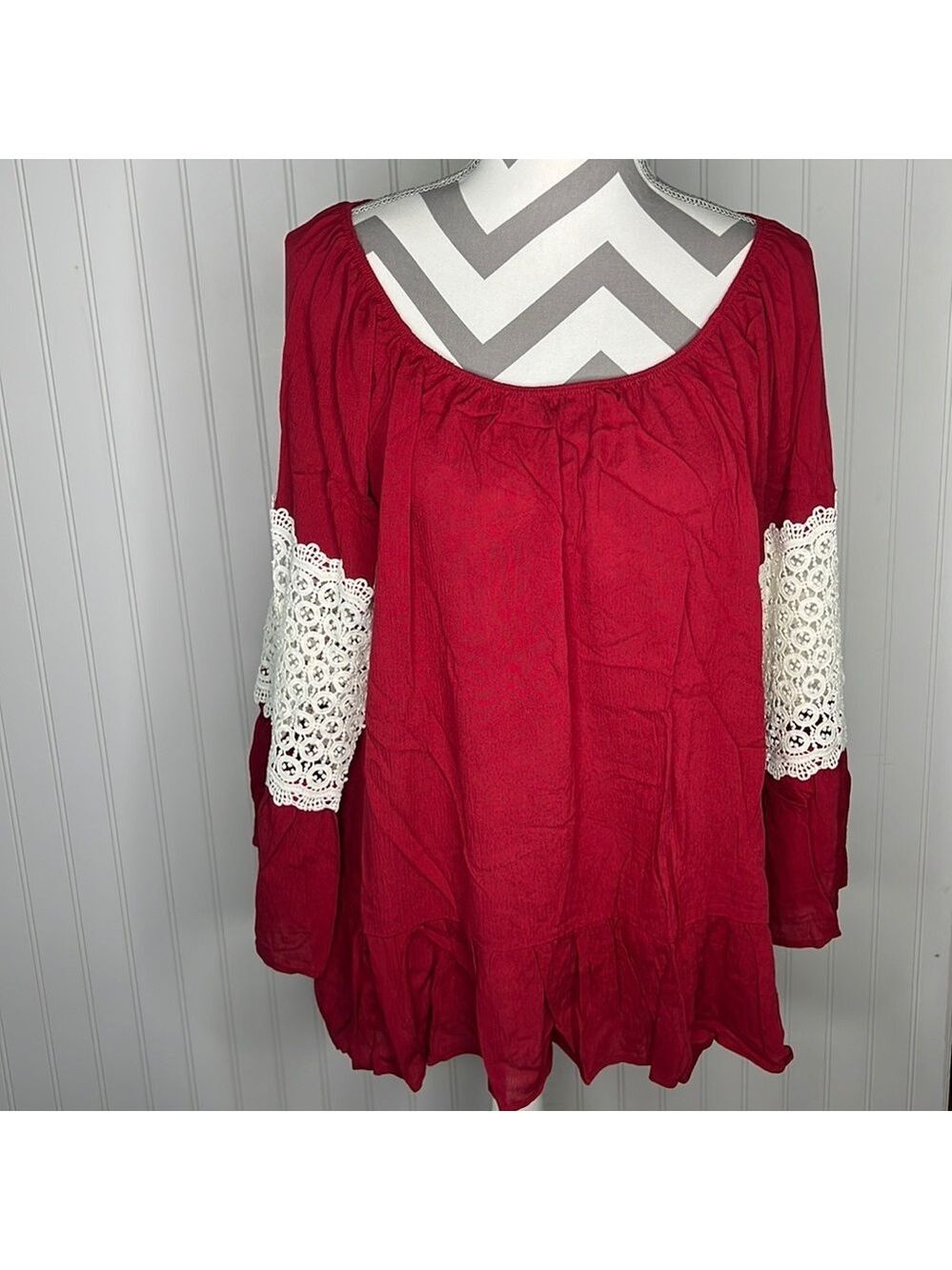 Kate & Mallory Long Sleeve Scoop Neck Crocheted Sleeve Tunic Size XL